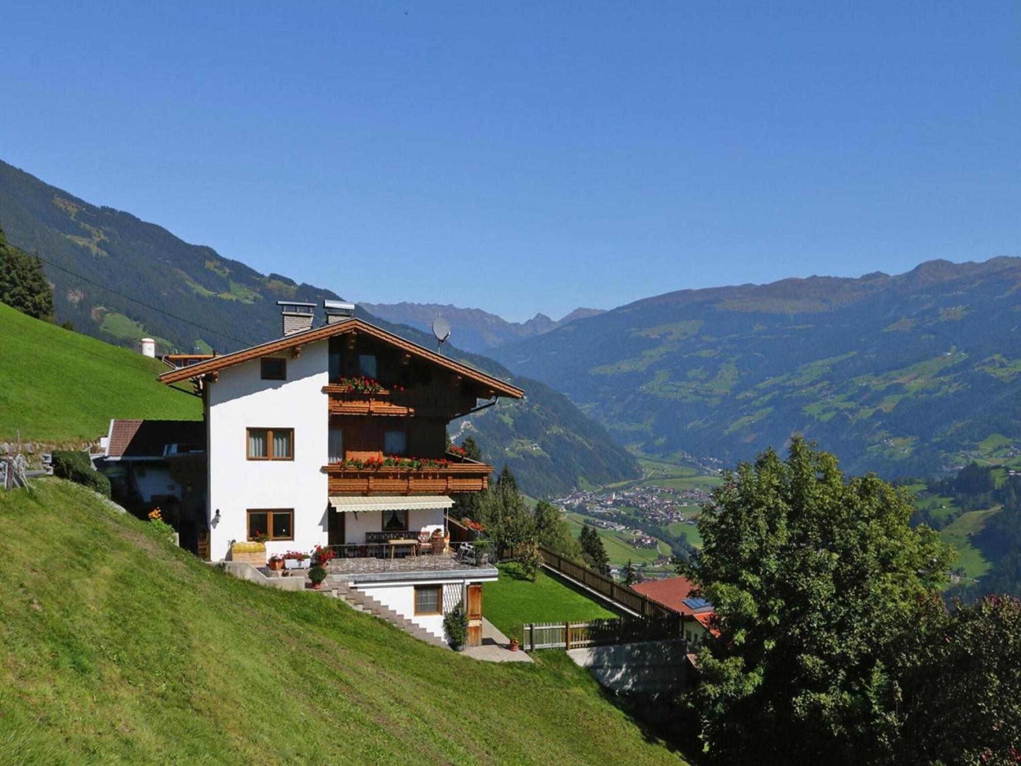 Apartment In Hippach Im Zillertal In The Mountains Muhlen  Dış mekan fotoğraf