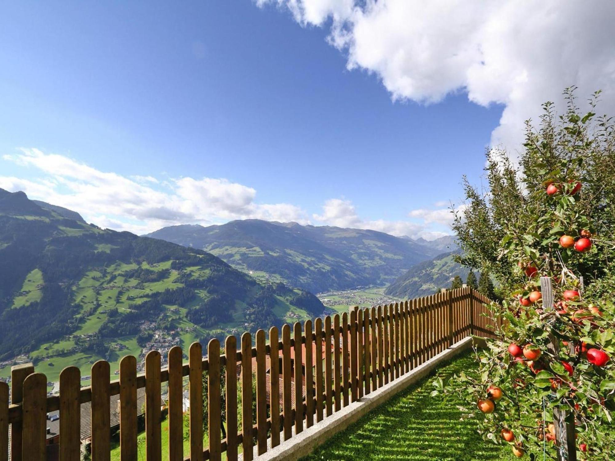 Apartment In Hippach Im Zillertal In The Mountains Muhlen  Dış mekan fotoğraf