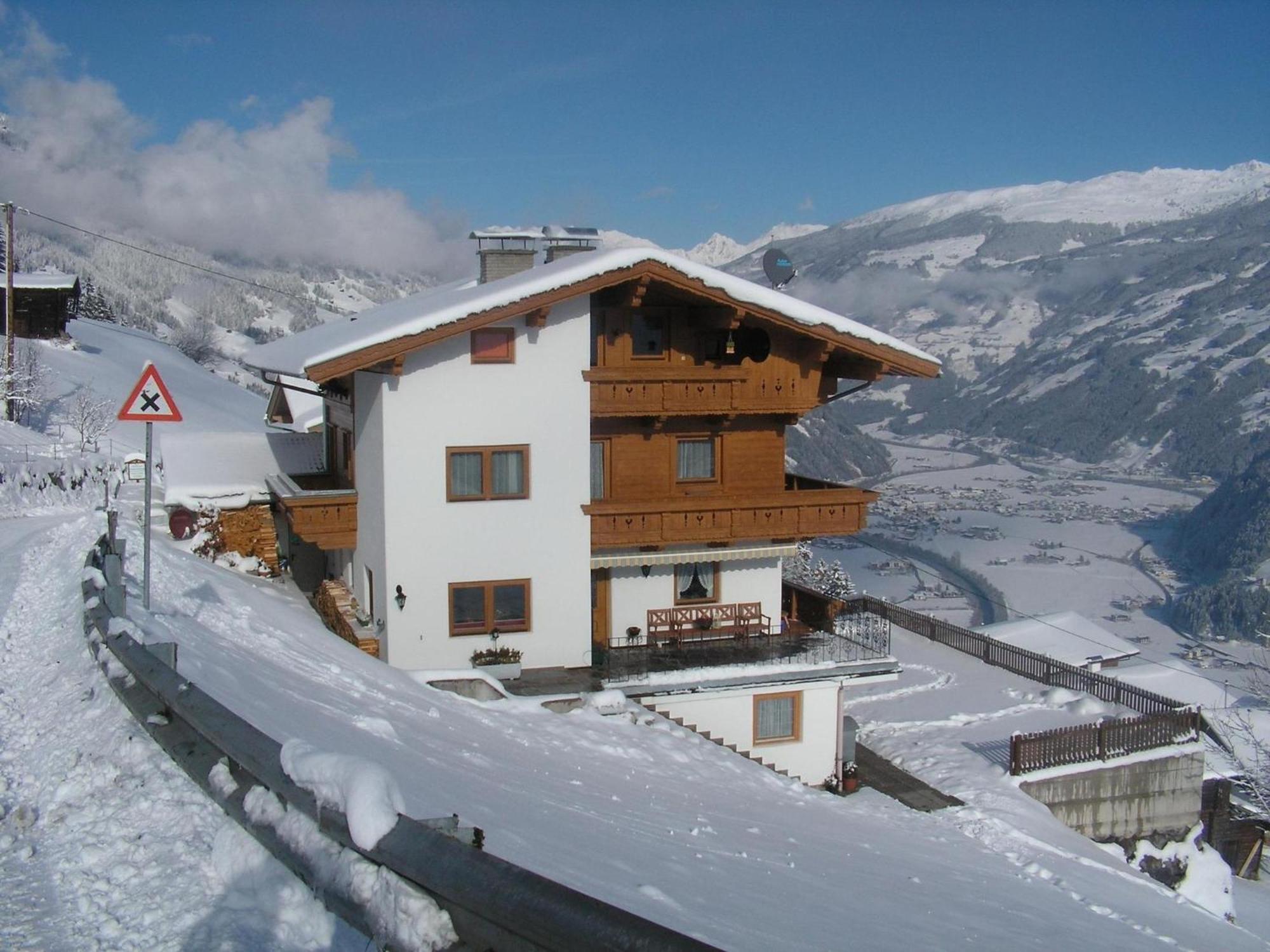 Apartment In Hippach Im Zillertal In The Mountains Muhlen  Dış mekan fotoğraf